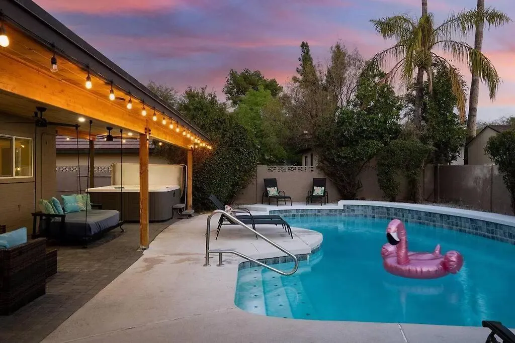 Above Average Airbnb - Pool + Games Phoenix Holiday home