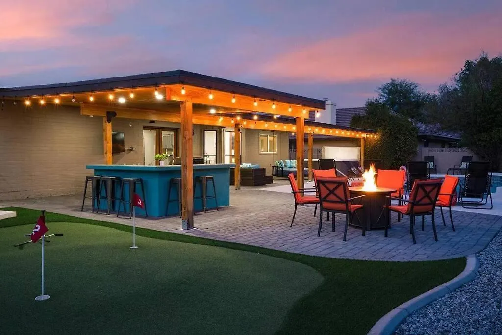 Above Average Airbnb - Pool + Games Phoenix