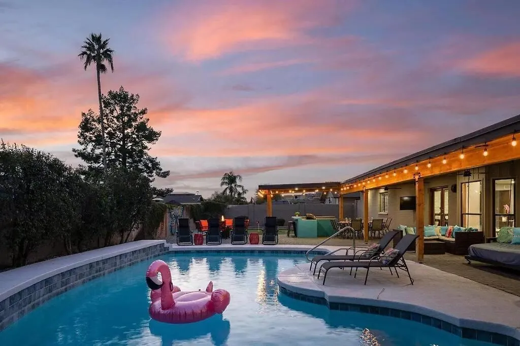 Above Average Airbnb - Pool + Games Phoenix 0*,