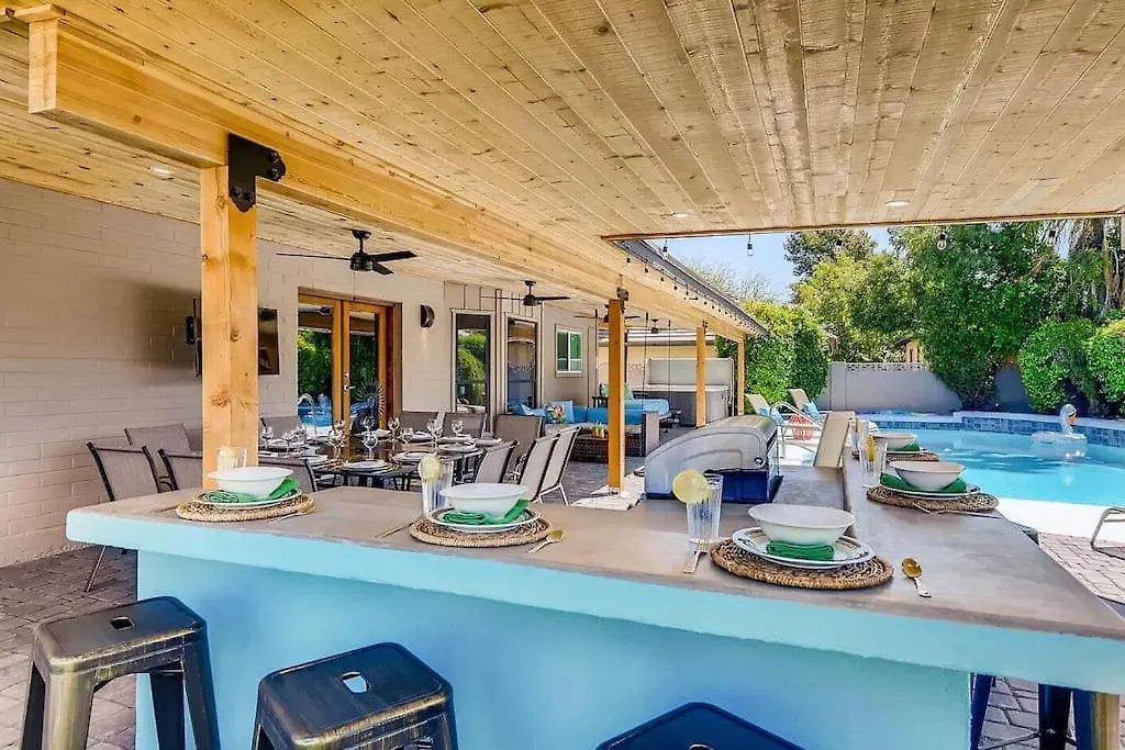 Above Average Airbnb - Pool + Games contacts